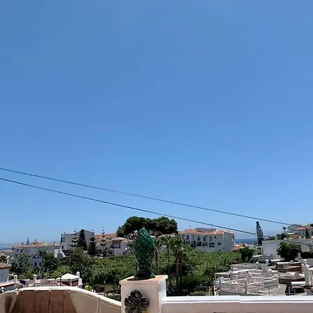 Casa En Con Gran Terraza, Muy Luminosa Y En Tranquila Urbanizacion Holiday home