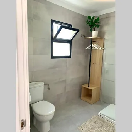 Сasa de vacaciones Casa Con Gran Terraza, Muy Luminosa Y En Tranquila Zona Residencial Nerja