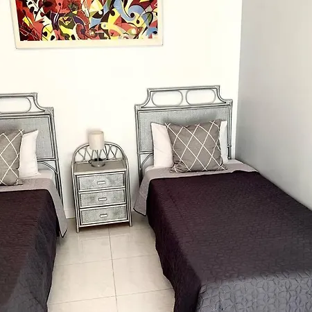 Casa En Con Gran Terraza, Muy Luminosa Y En Tranquila Urbanizacion Holiday home Nerja