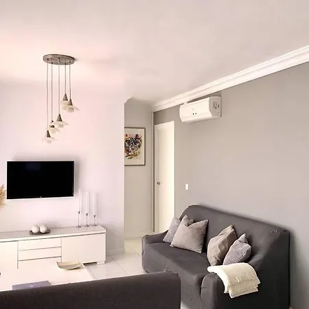 Сasa de vacaciones Casa Con Gran Terraza, Muy Luminosa Y En Tranquila Zona Residencial