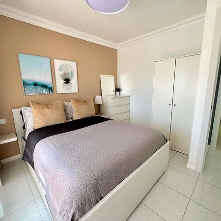 Сasa de vacaciones Casa Con Gran Terraza, Muy Luminosa Y En Tranquila Zona Residencial Nerja